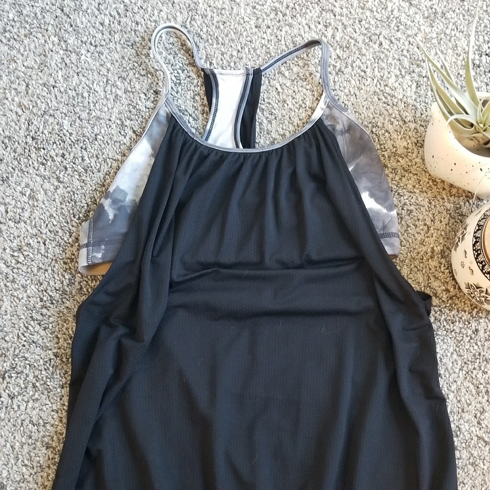 Lululemon no limits tank